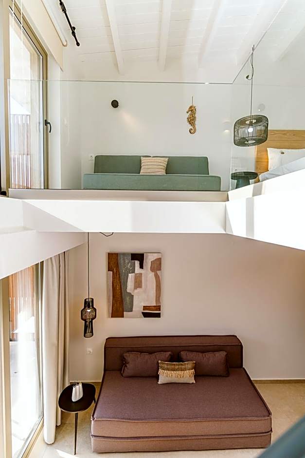 Funtukaki by the Pool