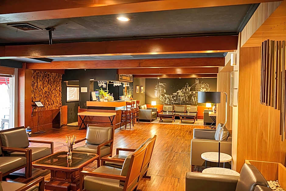 Patra Semarang Hotel & Convention