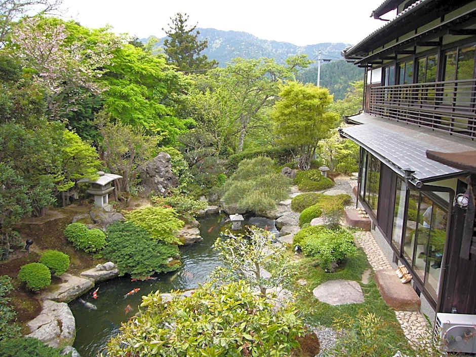 Japanese Ryokan Seryo