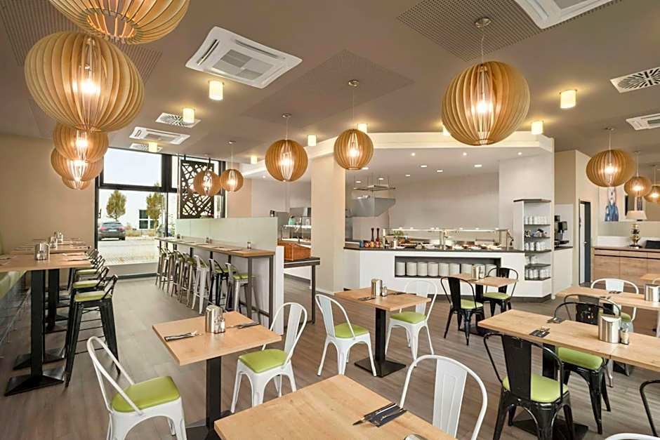 Super 8 Munich City West