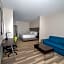 Holiday Inn Express and Suites Tonawanda Buffalo Area By IHG