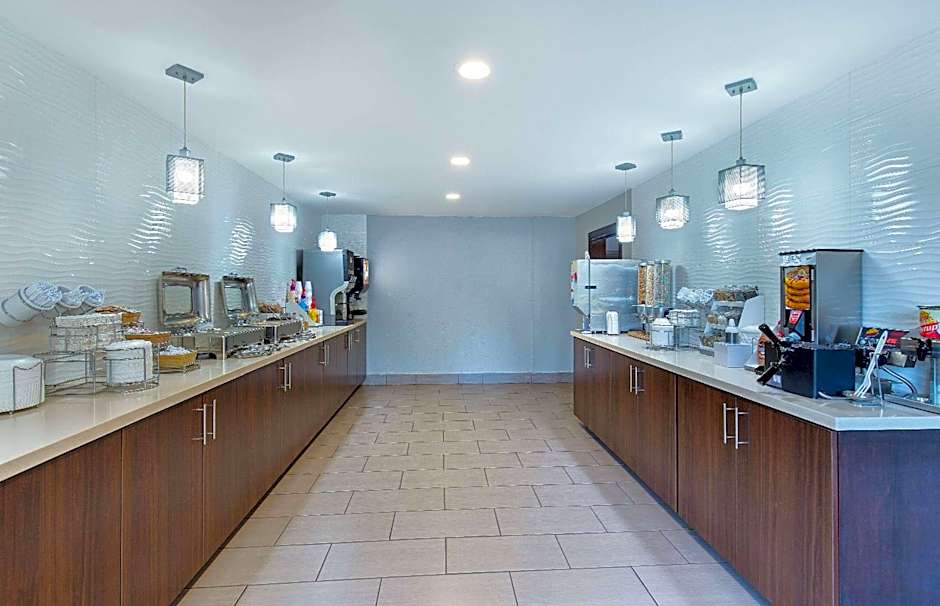 La Quinta Inn & Suites by Wyndham Pigeon Forge- Dollywood