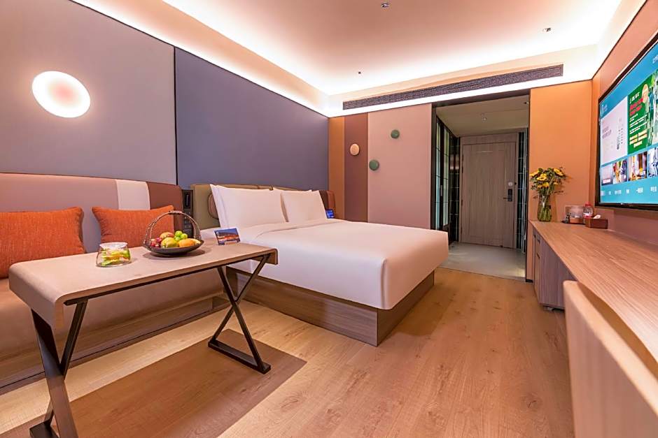Orange Hotel Nantong Yuanrong Plaza