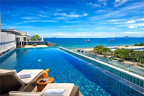 Sunday Beachfront View Jomtien Pattaya