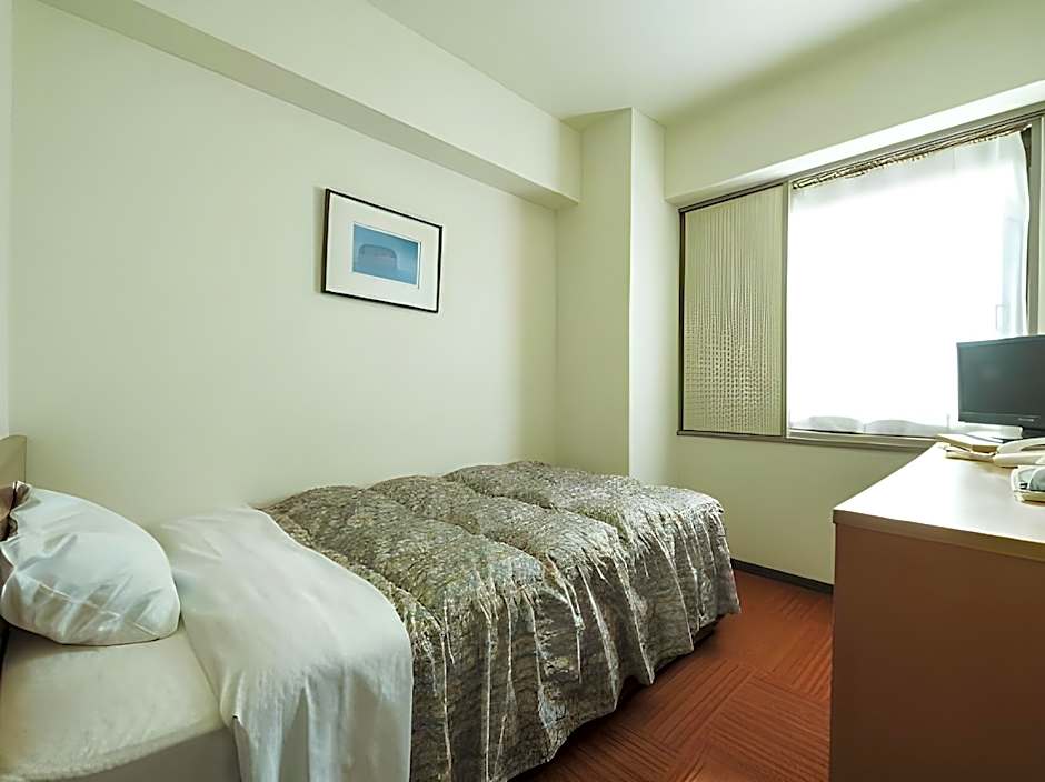 Isahaya Terminal Hotel