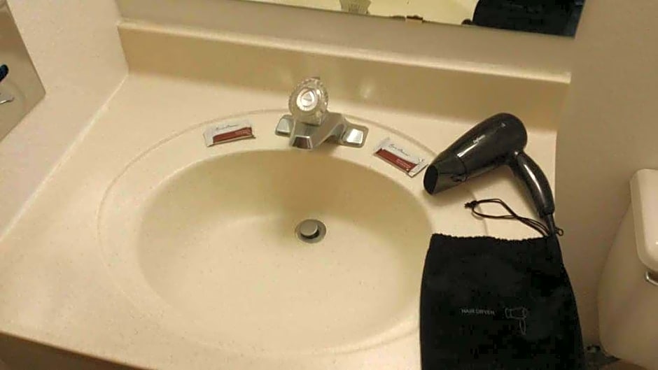 Americas Choice Inn And Suites