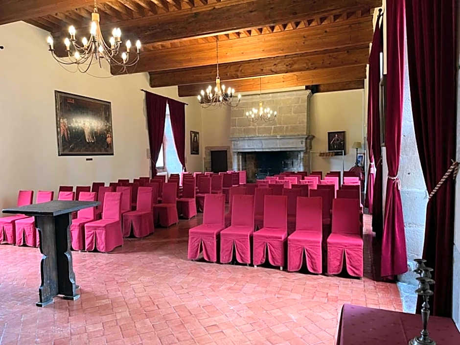 Chateau des Ducs de Joyeuse, BW Signature Collection