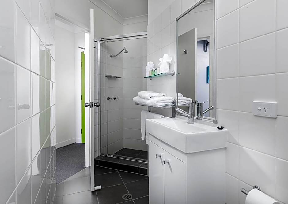 George Hotel Brisbane, Independent Collection by EVT