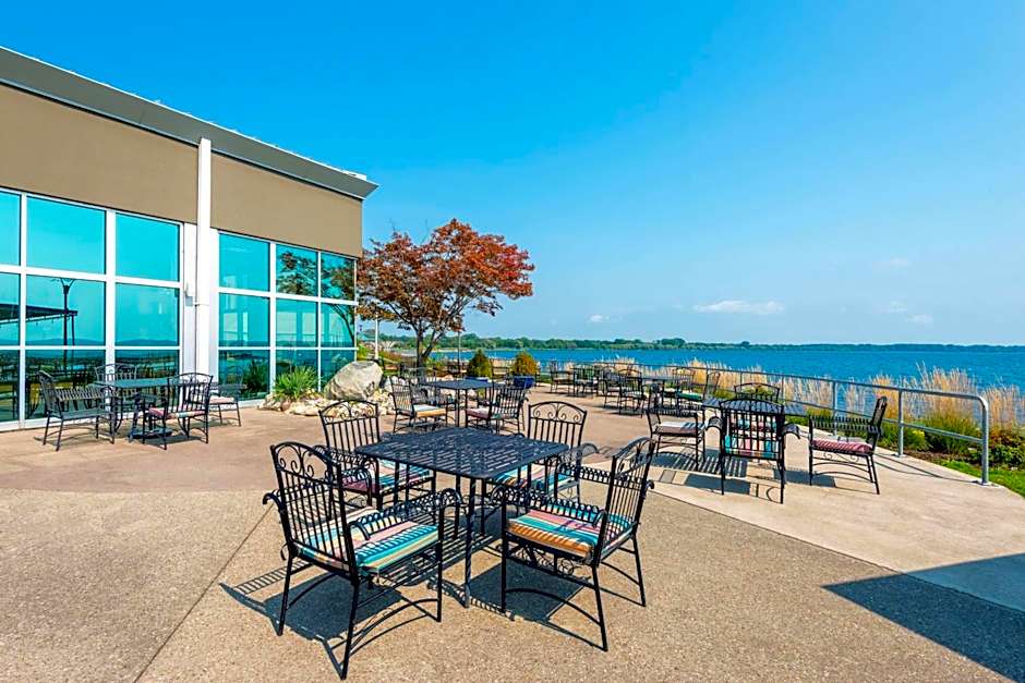 41 Lakefront Hotel, Trademark Collection by Wyndham