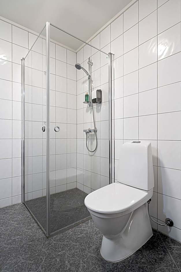 Enter Amalie Apartment Hotel