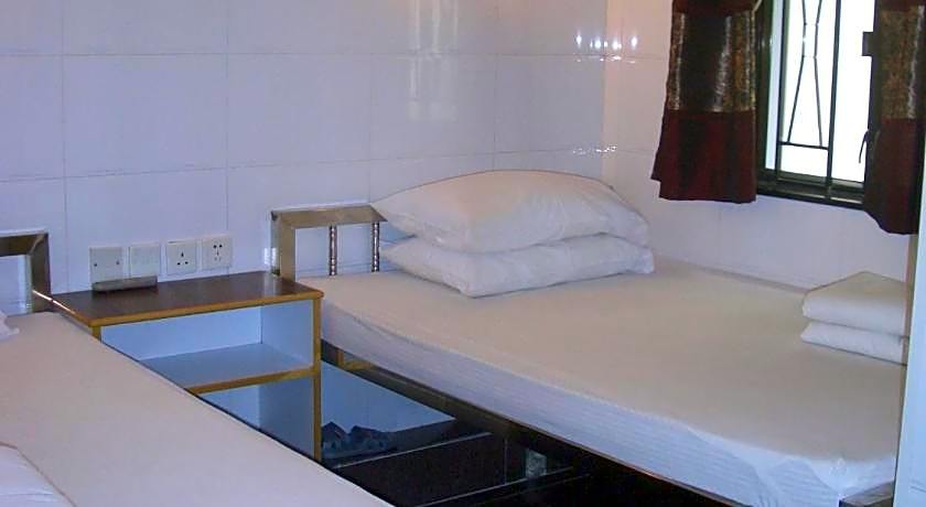 Maple Leaf Guest House