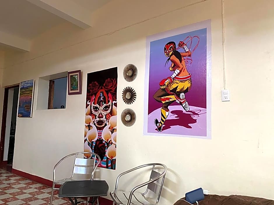 Hostal mil Mascaras