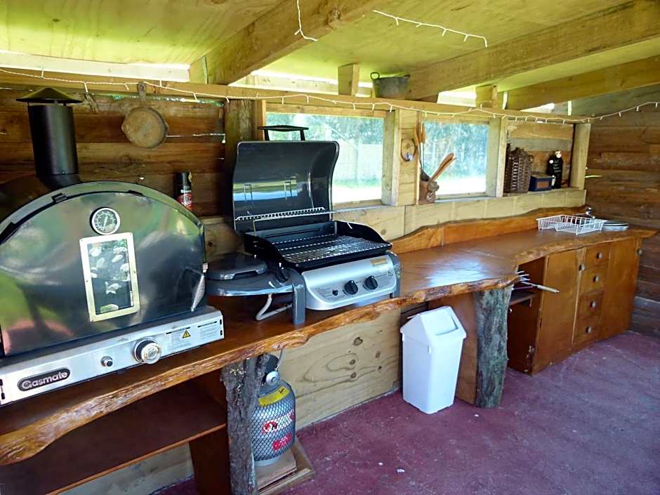 Wacky Stays - unique farm-stay glamping rentals, FREE animal feeding tours