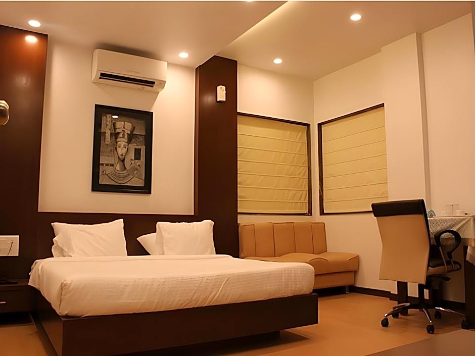 Hotel Loharkars by Fabhotel – Nagpur, OH