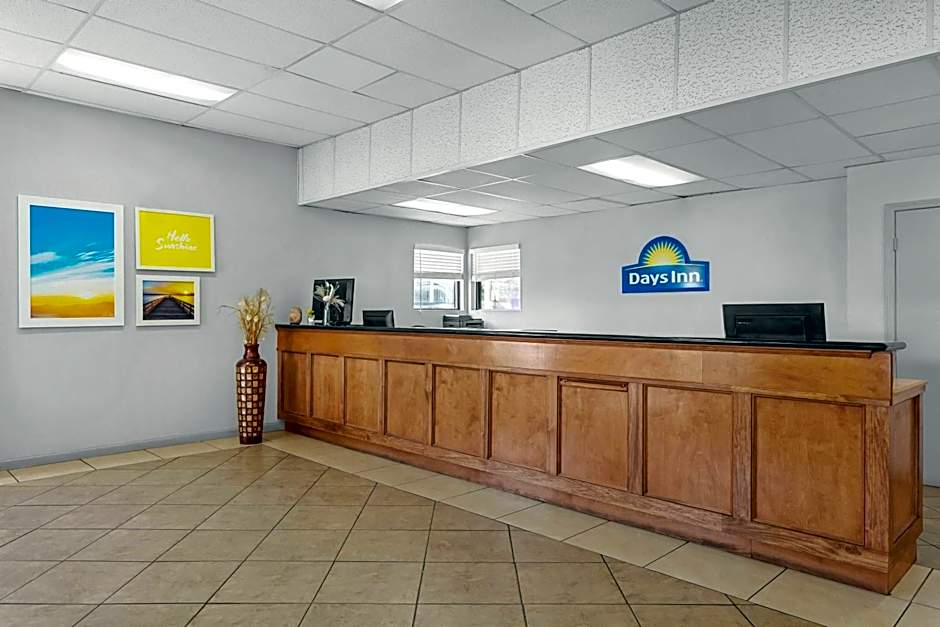 Days Inn by Wyndham Huntington