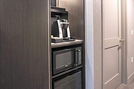 Suite, 1 King, Sofa bed