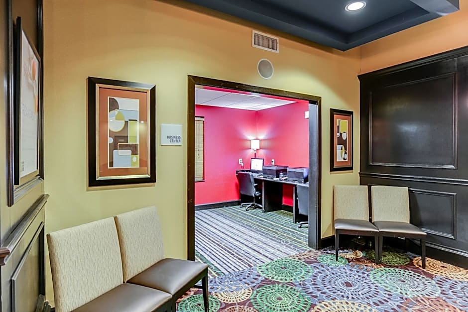 Holiday Inn Express Hotel & Suites Huntsville By IHG