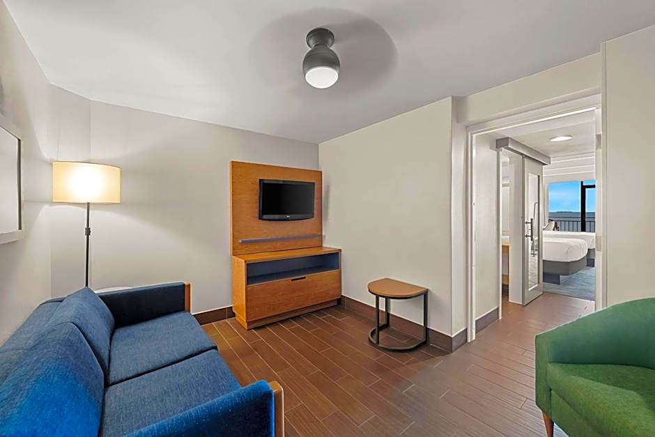 Country Inn & Suites by Radisson, Virginia Beach (Oceanfront)