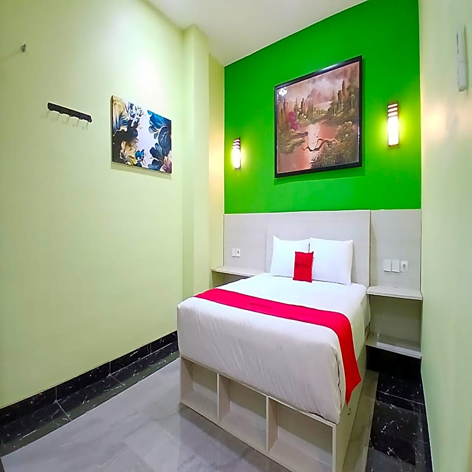 RedDoorz at Griya Athaya Maguwoharjo Yogyakarta