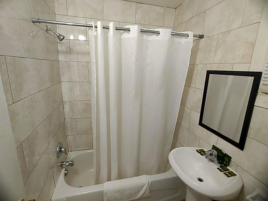 Photo 1 of 11 of 2 Double Beds