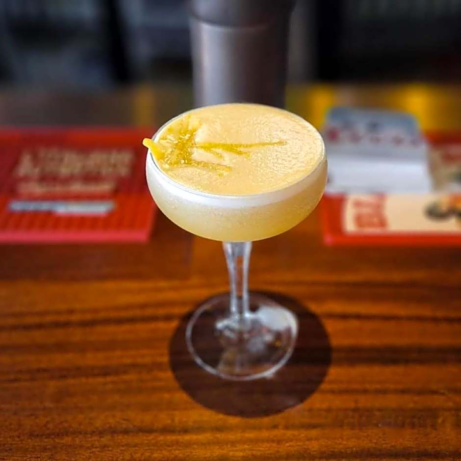 Lakeside Manor Hotel