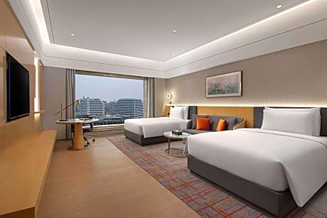 Deluxe Long Stay Garden View 2 Double Room