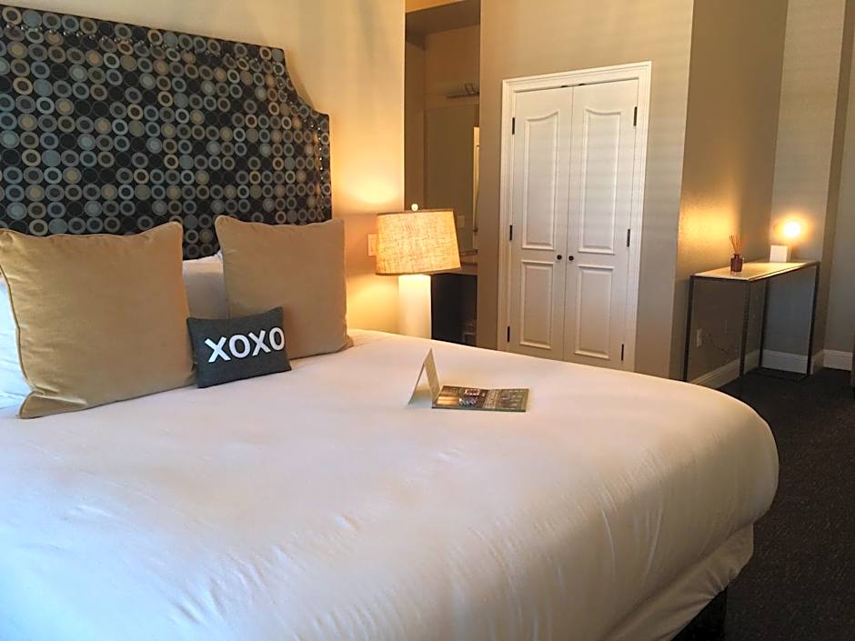 Bel Abri Napa Valley Inn