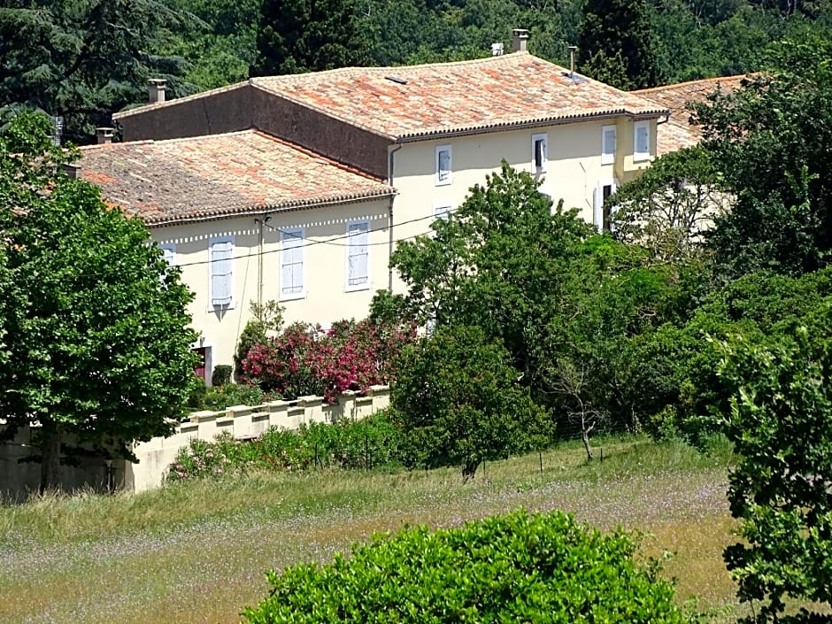 Domaine De La Petite Tour