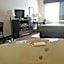 American Inn & Suites