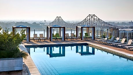 Four Seasons St. Louis