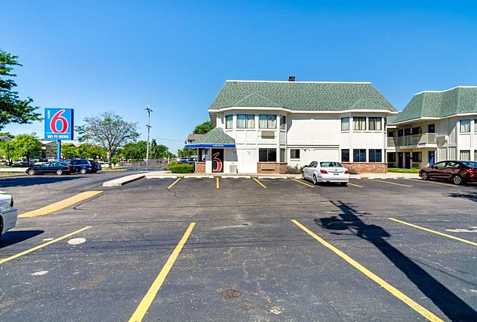 Motel 6-Schiller Park, IL - Chicago O'Hare