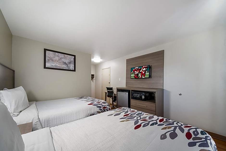 Red Roof Inn San Antonio E - Frost Bank Center