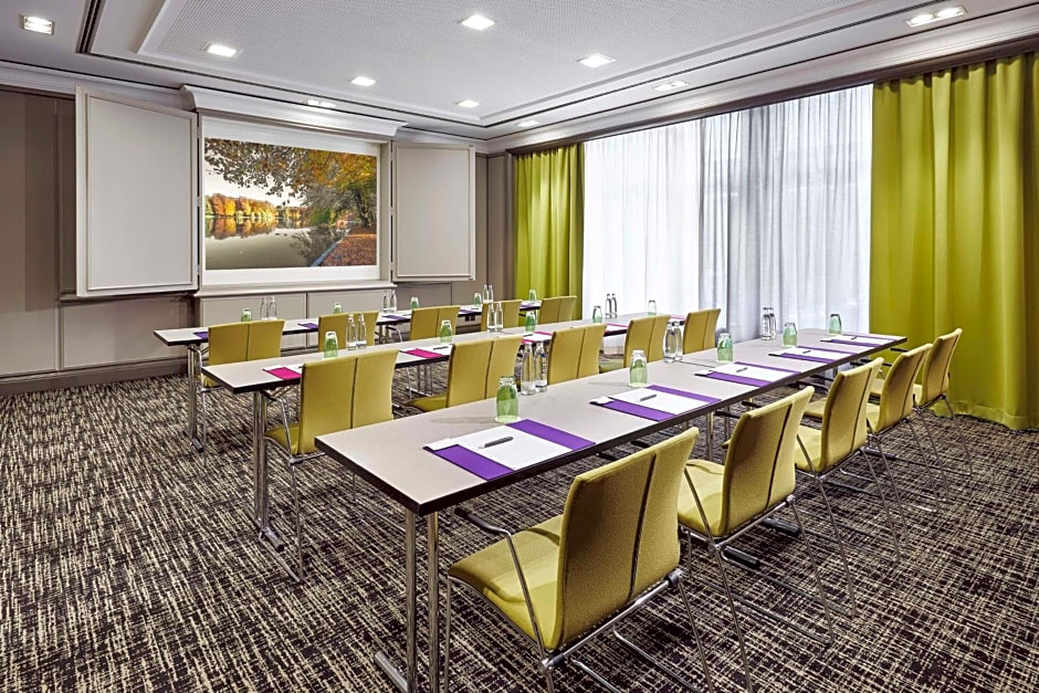 Lindner Hotel Cologne City Plaza, part of JdV by Hyatt