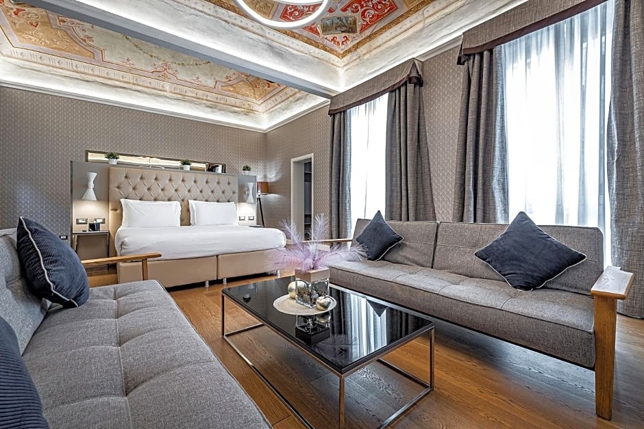 Martelli 6 Suite & Apartments