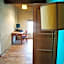 La Maison Rouge - Backpacker Hostel
