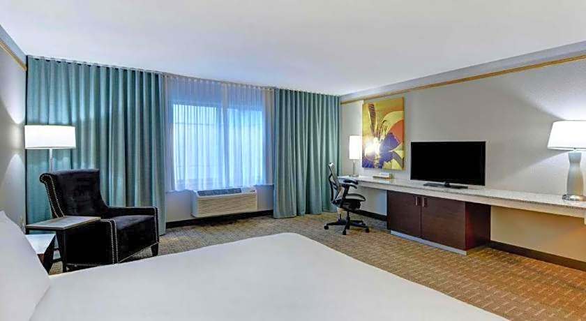 Hilton Garden Inn Oshkosh