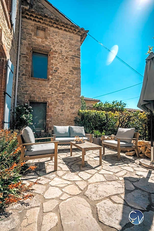 Maison de village avec piscine