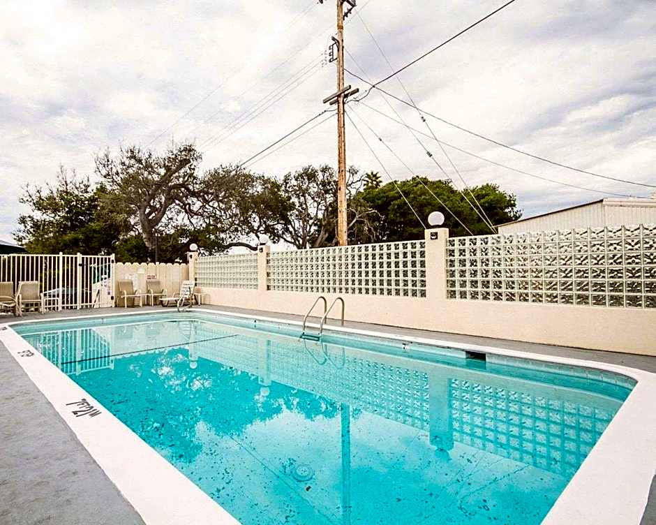 Scottish Fairway Inn
