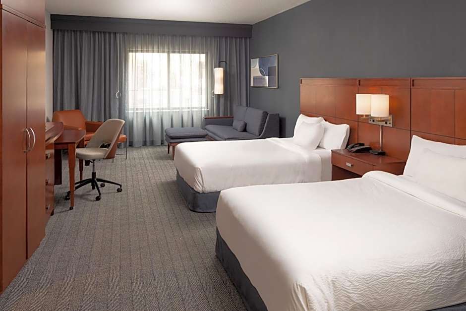 Courtyard by Marriott Glassboro Rowan University