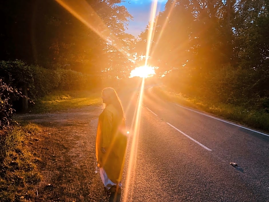 Somerleyton Meadows - The Hideaway Hut & Hot Tub