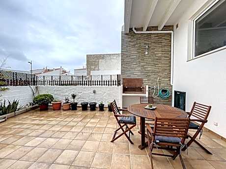 Roca Fornells, Planta baja con maravilloso patio F96