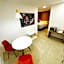 Deluxe Rooms by Holiday Stays