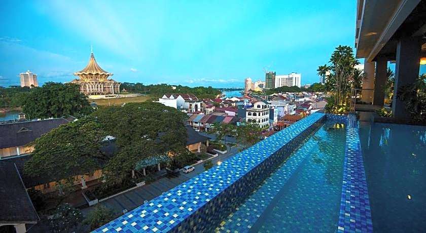 The Waterfront Hotel