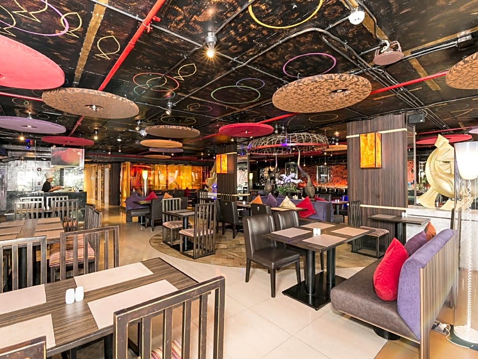 TONGTARA RIVERVIEW HOTEL