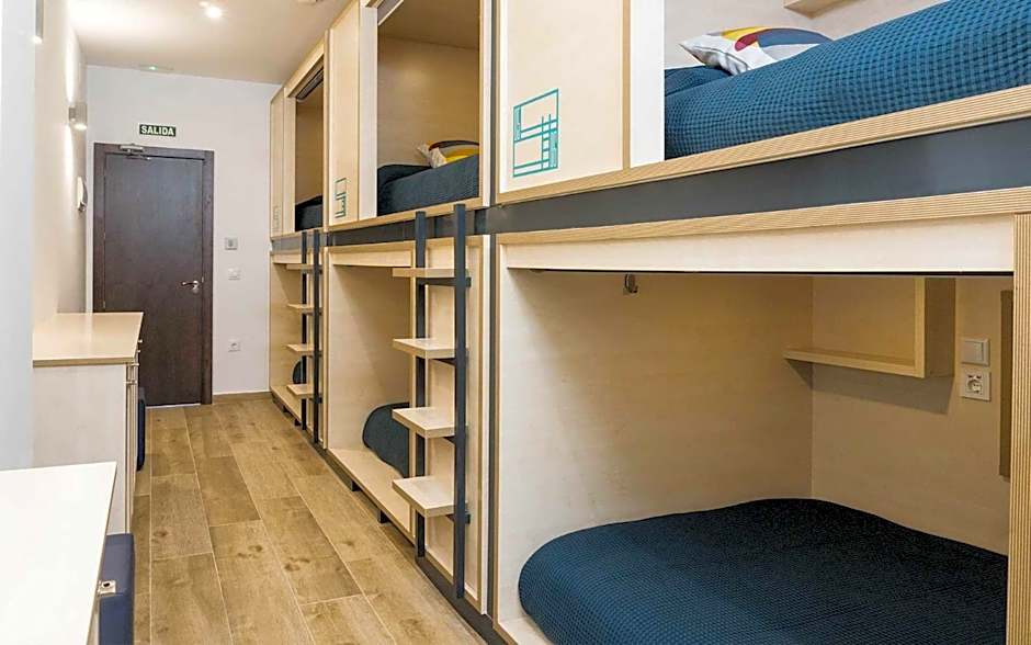 TAKE SURF Hostel Conil