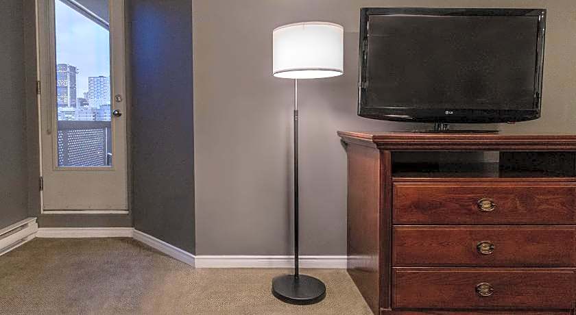 Hotel Faubourg Montreal Centre Ville Downtown