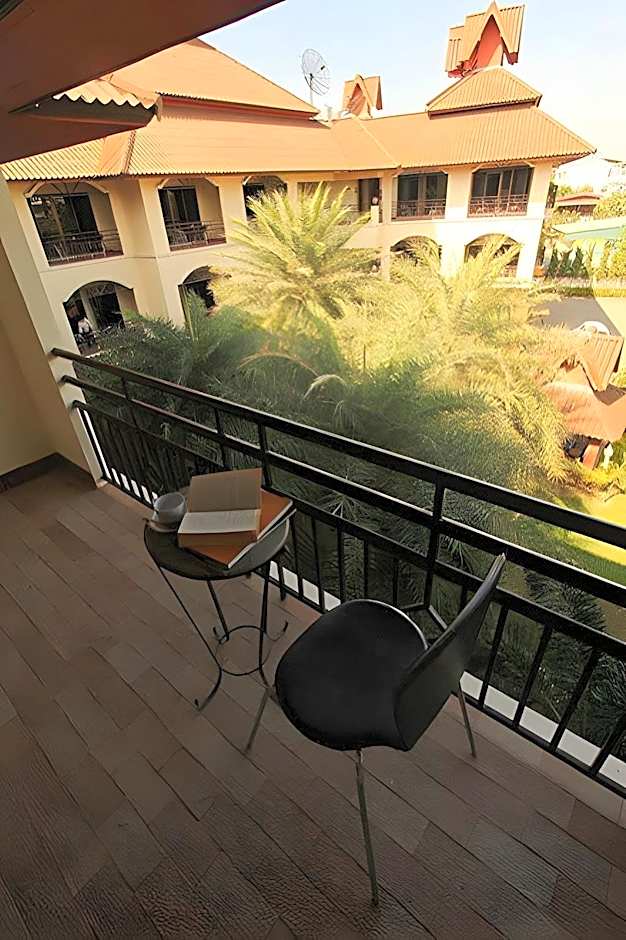 Phoomthai Garden Hotel