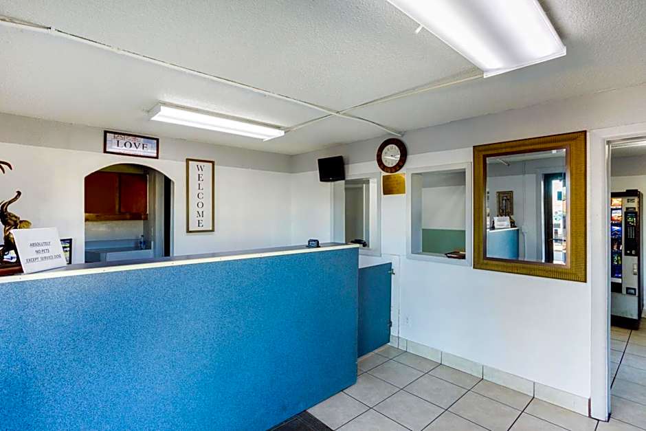 OYO Hotel Pensacola I-10 & Hwy 29