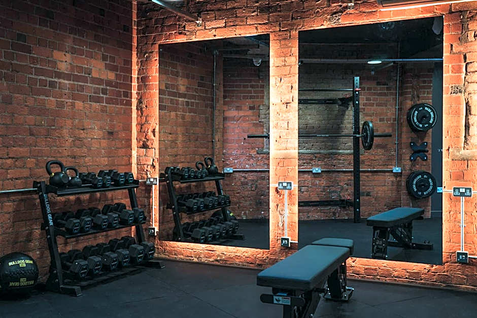 The Halston Carlisle