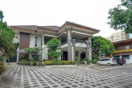 Putri Utari Guest House